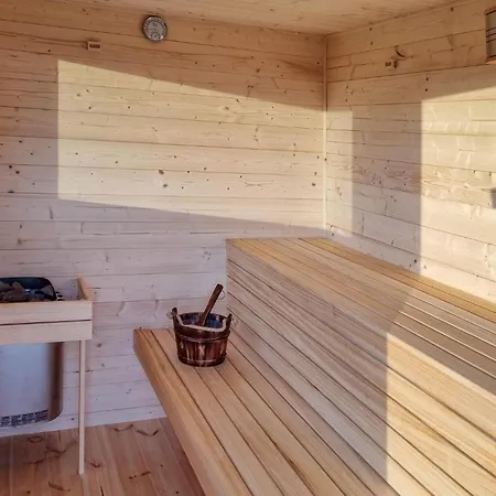 Lovely In With Sauna Tatil Evi Nowe Warpno