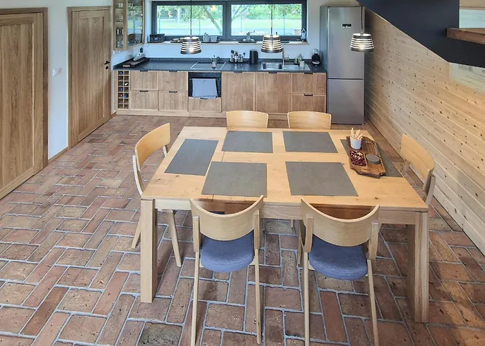 Semesterbostad Amazing In With Sauna Nowe Warpno